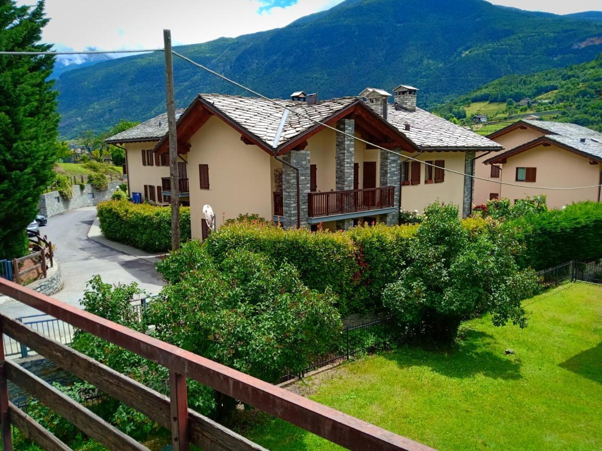 Appartamento Ai Piedi Del Gran Paradiso Saint-Pierre Eksteriør billede