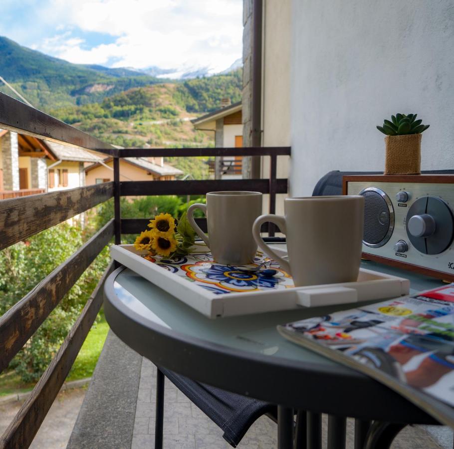 Appartamento Ai Piedi Del Gran Paradiso Saint-Pierre Eksteriør billede